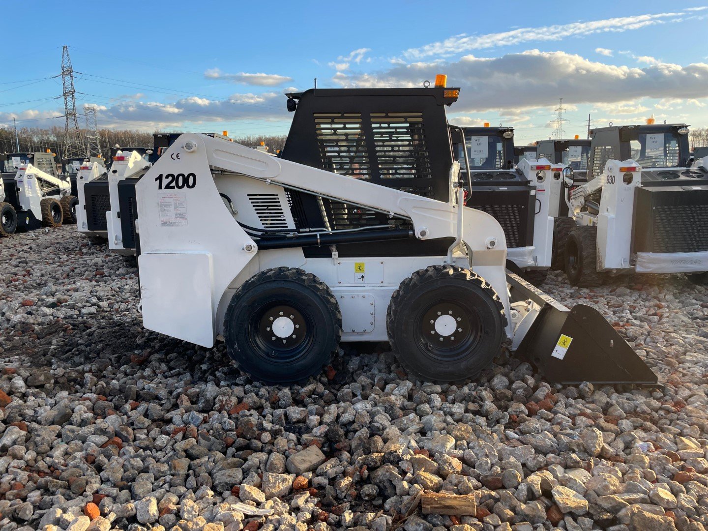 Мини погрузчик WECAN WT1200
